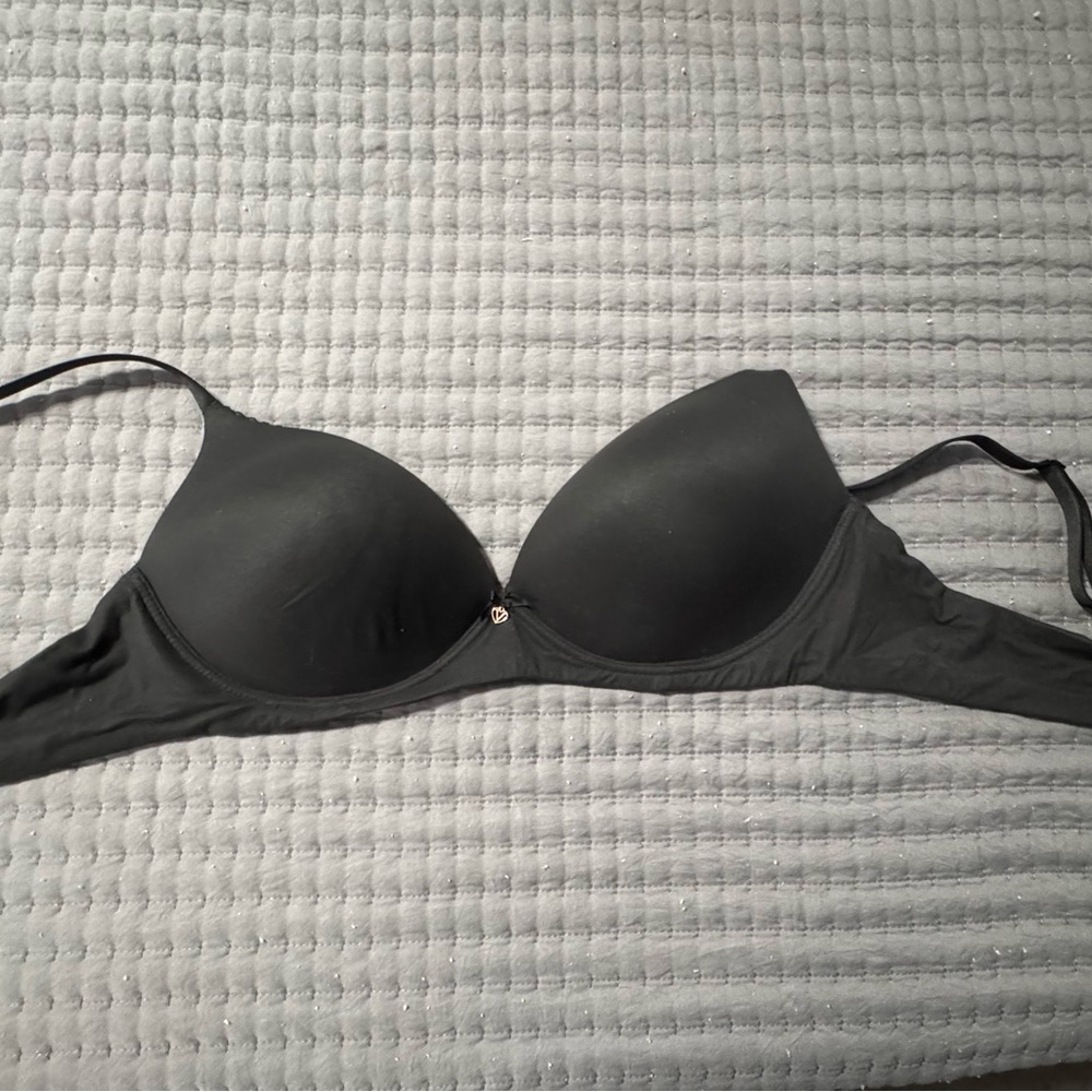 Victoria's Secret Black Molded Cup Wireless Bra with Adjustable Straps